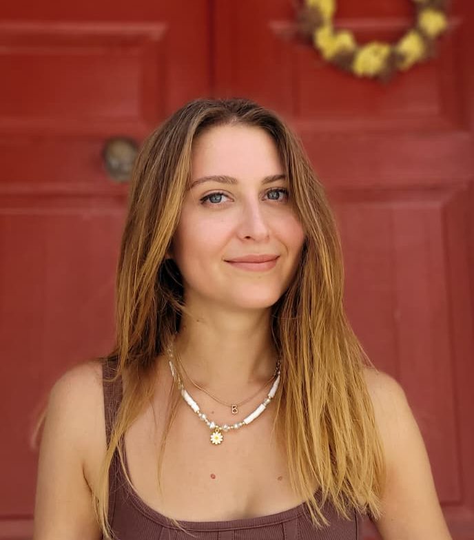 Eda Betül –Organize İşler Bakanı, Satın Alma Sorumlusu
